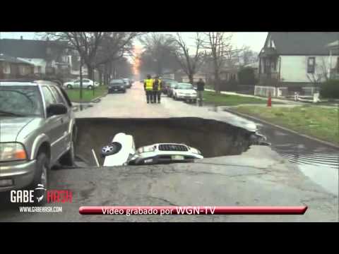 Sinkholes China on The Latest Oklahoma City Tornado Damage A Giant Sinkhole 6 1 2013