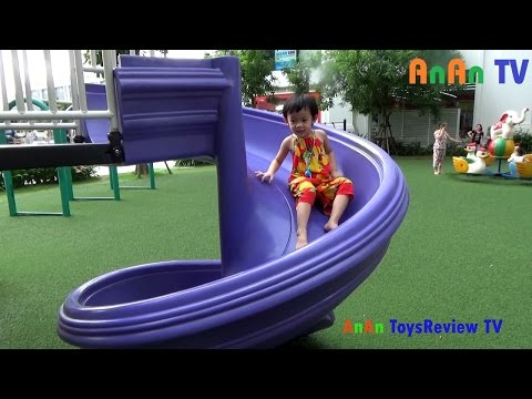 Bé chơi nhà bóng - Bé chơi cầu trượt - Bé đi chơi công viên ❤ Anan ToysReview TV ❤