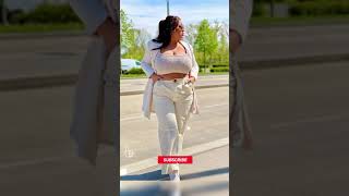 Plus Size Model Romi Chase Bio, Height, Weight, Lifestyle, Net Worth Plus Size Fashion Model