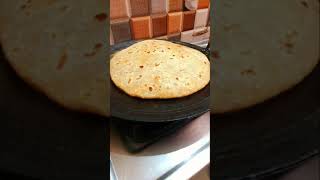 Aloo Paratha Recipe | #Shorts #ytshort #indianfood #alooparatha #richakitchenpoint #paratharecipe