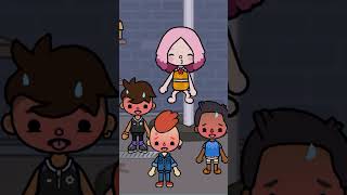 She works as a dancer to feed the children | Toca Boca Story