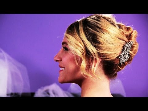 How to Put Your Hair in a French Twist | Wedding Hair How to Put Your Hair in a French Twist | Wedding Hair klip izle