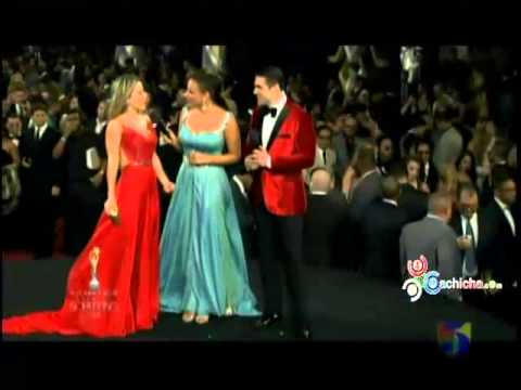 Karina Larrauri en La Alfombra Roja de Premio Soberano