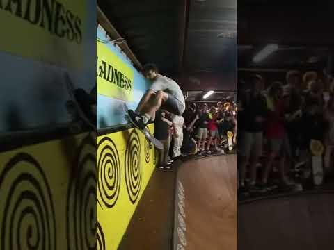 DESTROY THE WALL #SHORTS