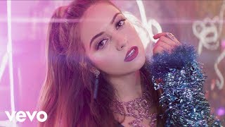 Клип Ana Mena - Ya Es Hora ft. Becky G & De La Ghetto