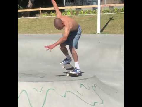 Wow @deeddz 🎥: @pekkaaa #shralpin | Shralpin Skateboarding