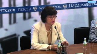 Сенатор Елена Попова призвала решать проблему вхождения НКО в реестр поставщиков соцуслуг