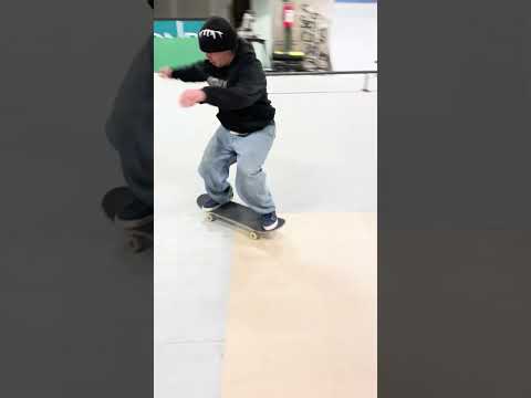 Hermann Stene winter indoor montage 💥🥊🥶 training like Rocky IV #skateboarding #realskateboards