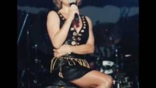 Watch Tanya Tucker Let Me Be There video