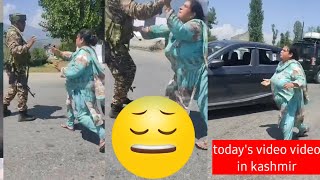 Today Viral Video In Kashmir Watch What Happened Between Crpf Jawab And Kashmiri Women In Srinagar
