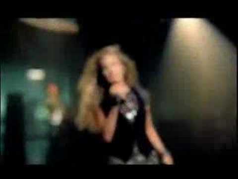 Carrie Underwood - Before He Cheats