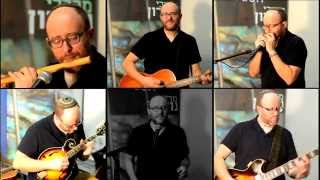 Mord plays Five instruments at once - מרדכי גורדון חמש כלים בבת אחת