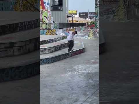 Jesse with a perfect kick flip back nose grind #skateboarding #soma