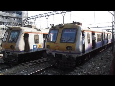 Andheri bound local train departing from CST Mumbai Harbour...