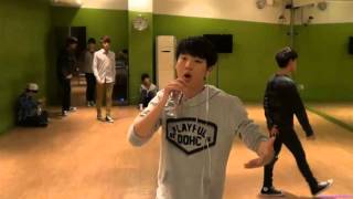 131011 Seventeen Tv Junghan Is Alone Bc Soonyoung Keeps Stealing The Camera
