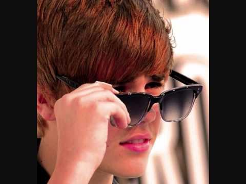 These are some of Justin Bieber's picture the VMAs on Sept 122010