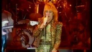 Watch Rod Stewart Born Loose video