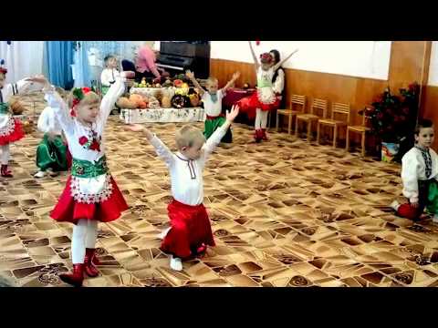 Танец с ленточками я рисую на окне Танец с ленточками я рисую на окне