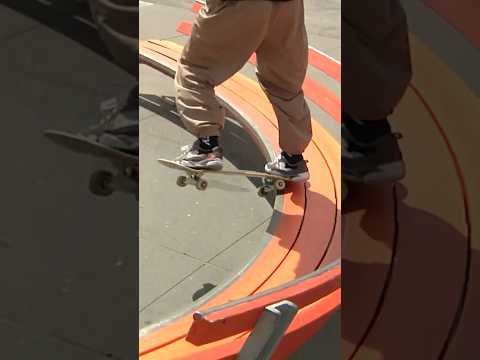ORANGE BENCH #pizzaskateboards #skateboarding