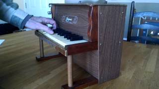 Jaymar 2 Octave Upright Toy Piano Vintage Working 25 Notes Lucy and Linus