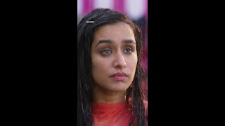 Shraddha Kapoor & Tiger Shroff Flirt In The Rain