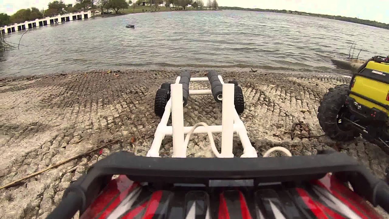 Traxxas Summit pulling Traxxas Spartan - YouTube