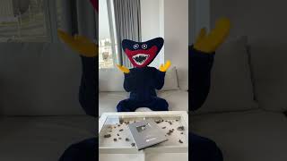 Huggy Wuggy Magic Sneeze?
