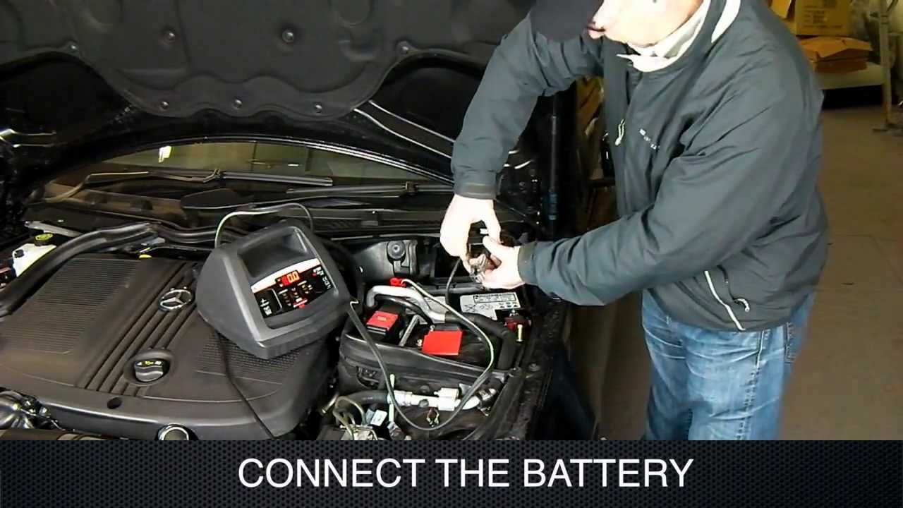 Using a Schumacher Battery Charger - YouTube