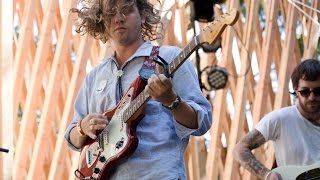 Watch Kevin Morby Singing Saw video