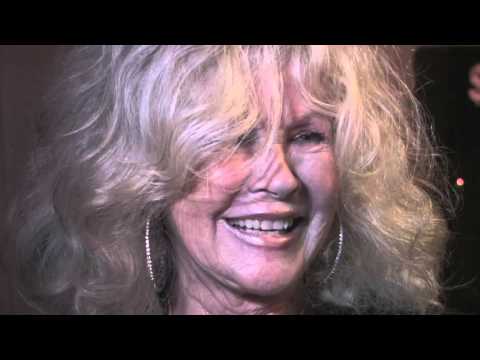 Connie Stevens arrives to Craig's Restaurant in West Hollywood