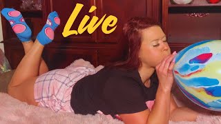 Amanda Lynn In The Pose Makes Amazing Balloons Pop And Bubblegum Bubbles