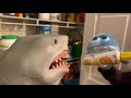 EVIL ALIEN ATTACKS SHARK PUPPET!!!!!
