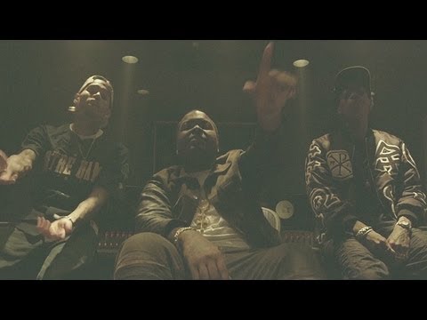 Sean Kingston - Beat It (ft. Chris Brown & Wiz Khalifa) (Official Video) [In Studio]