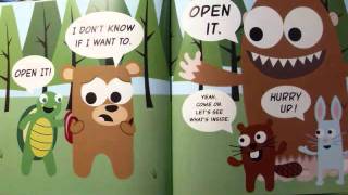 Bear In Underwear Reading