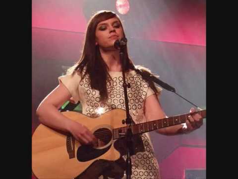 Amy Macdonald - Somebody New (with Lyrics Chords)