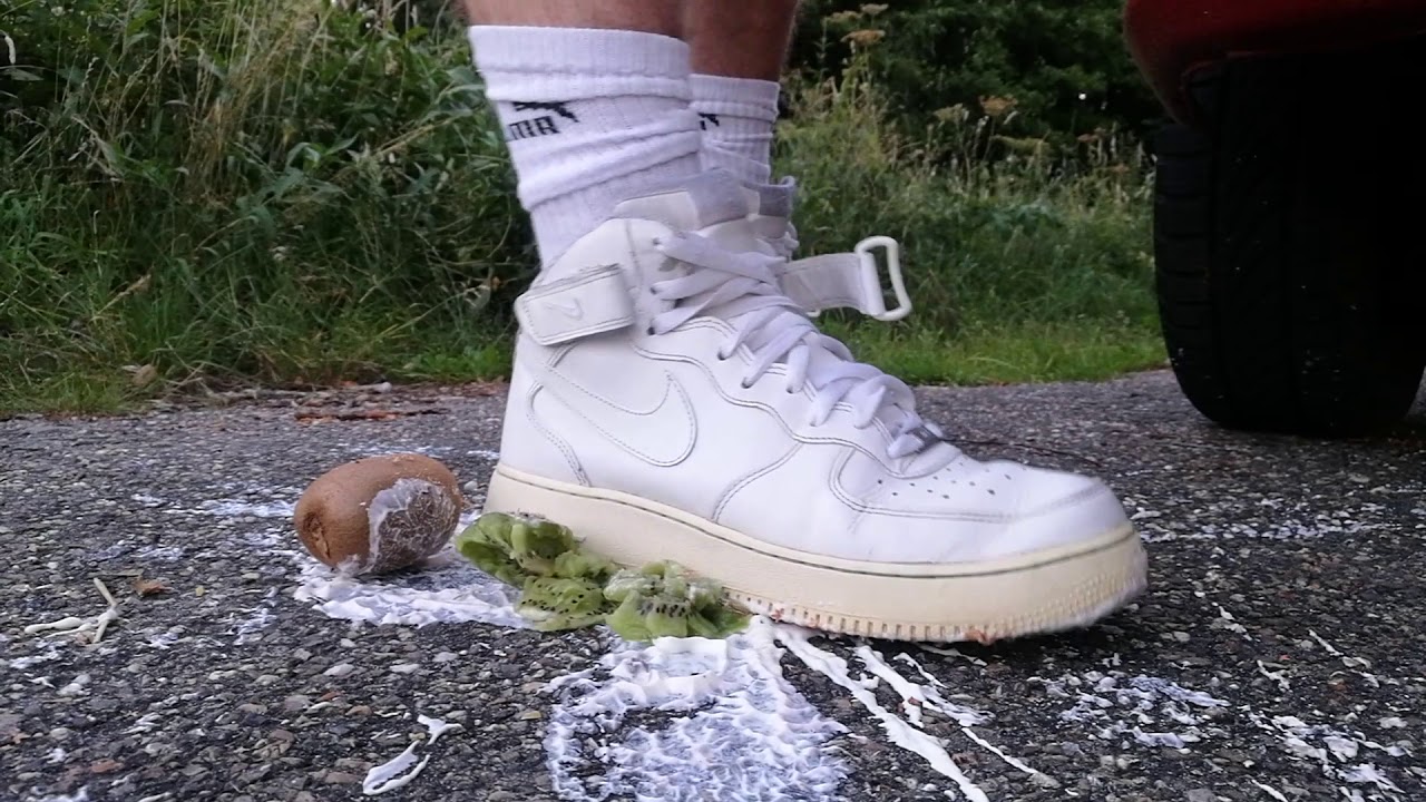 Goddess crushes chips force sneakers photos