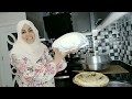 اقضو يوم كوروني معي الخبازه هباوي 😫جبرتني ام صهيب اخبز وسوالف ايام زمان بذكرى امي