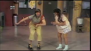 Clip El Chavo Del 8 - El Chavo Le Da La Garrotera