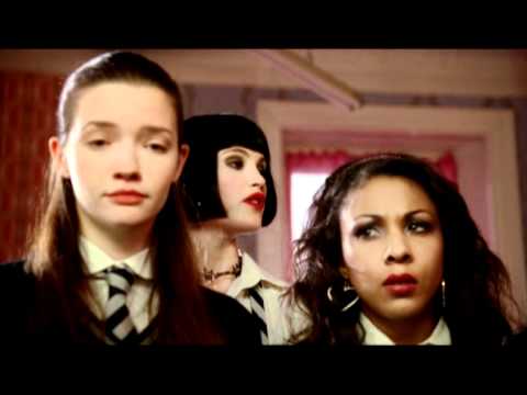 St Trinian's - Pensionnat pour jeunes filles rebelles