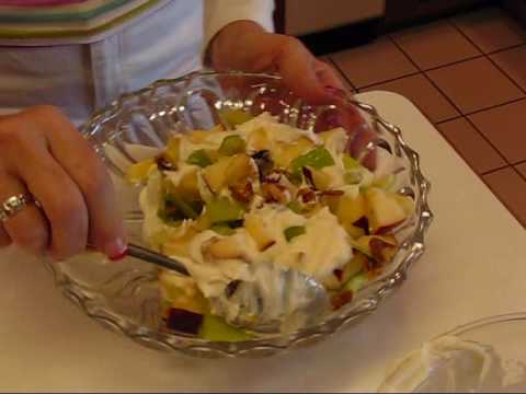 Betty's Classic Waldorf Salad Recipe