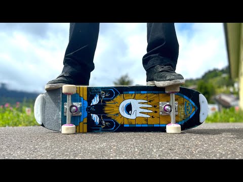Skating a FREESTYLE SKATEBOARD for the first time!