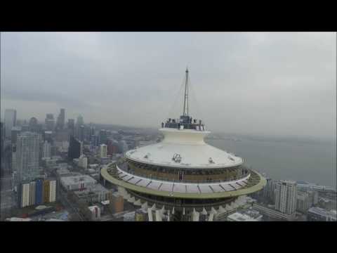 Drone strikes Seattle's Space Needle Drone strikes Seattle's Space Needle #1