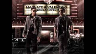 Watch Magnate Valentino Ahi Voy Yo video