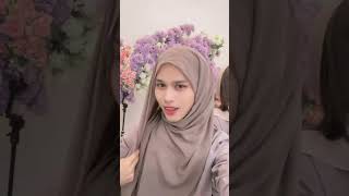 Cowok Pake Hijab. Nyoba Jadi Ughtea. Malah Nyaman. Cder. Crossdresser. Femboy. Trans. Sissy. Waria