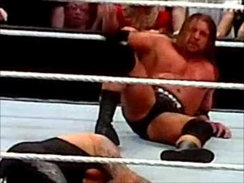Triple H Vs Undertaker Wrestlemania 27
