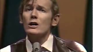Watch Gordon Lightfoot Song For A Winters Night video