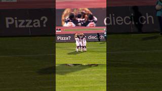 LgaAXMQ__lo Video Image