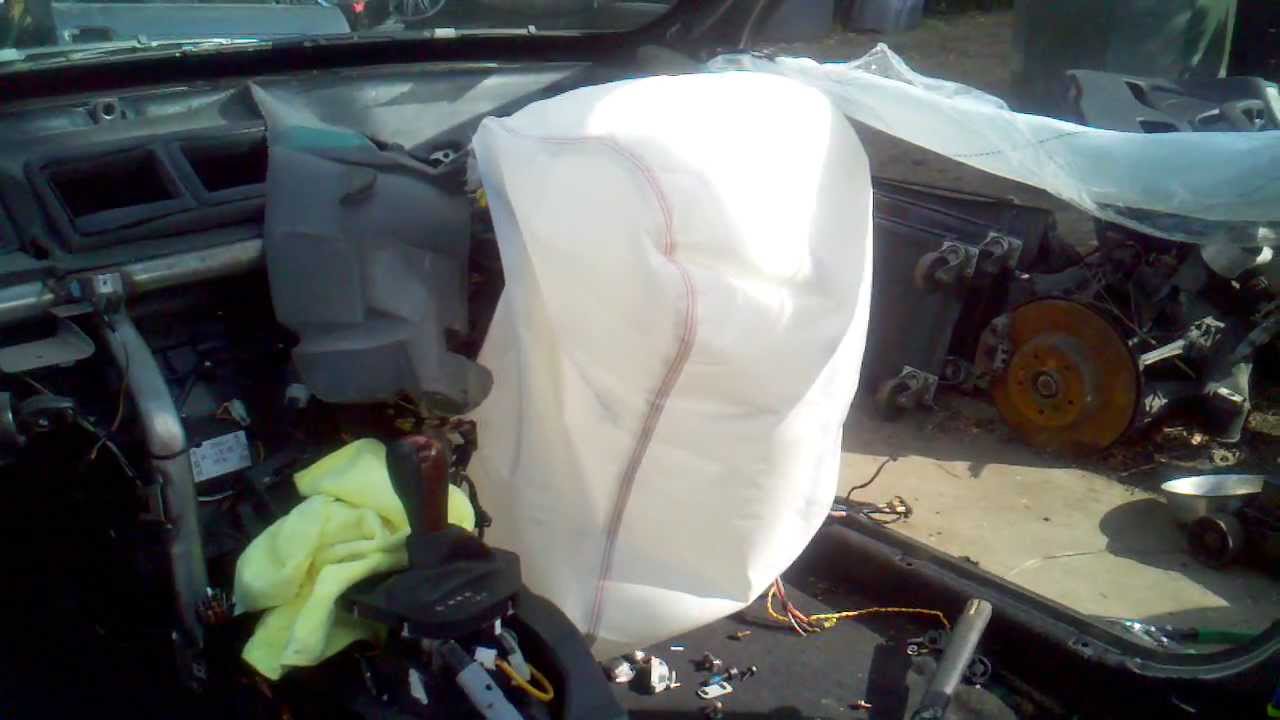 Passenger airbag being deployed on bmw e39 540i YouTube
