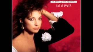 Watch Gloria Estefan Give It Up video