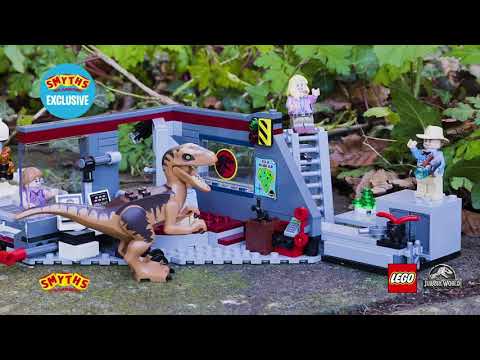 Watching video LEGO Jurassic World Jurassic Park Velociraptor Chase - Smyths Toys Exclusive